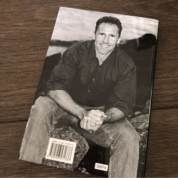 Nights in Rodanthe by: Nicholas Sparks paperback book - Picture 6 of 6